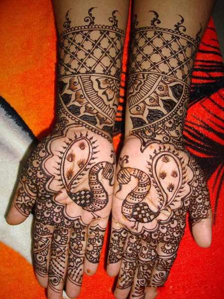 „Peacock Mehandi“ dizainas visoms rankoms