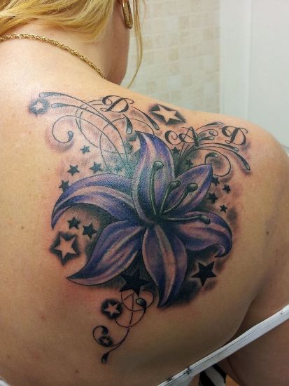 „Suave In Mauve Lily“ tatuiruočių dizainas