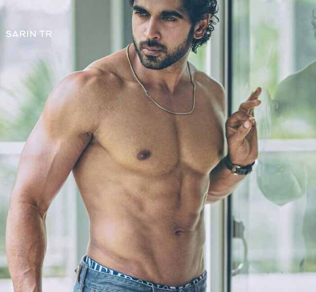 „Rajeev Pillai Six Pack“ korpusas