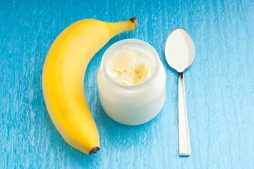 bananų ir jogurto sveiko maisto deriniai svorio metimui