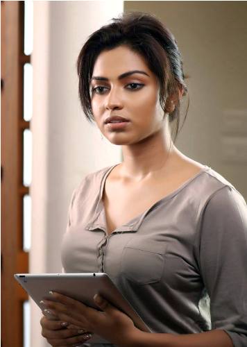 Amala Paul Makyajsız 5