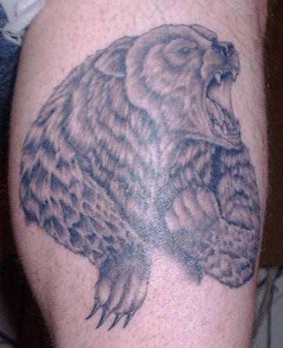 „Grizzly“ juodojo lokio tatuiruotės dizainas