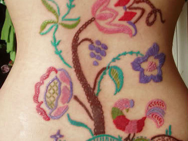 Dizainerių nėrimo gėlių tatuiruotės