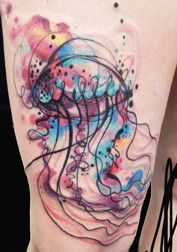 Akvarelės medūzos tatuiruotė
