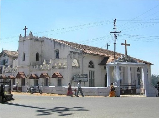 šventyklos laukia