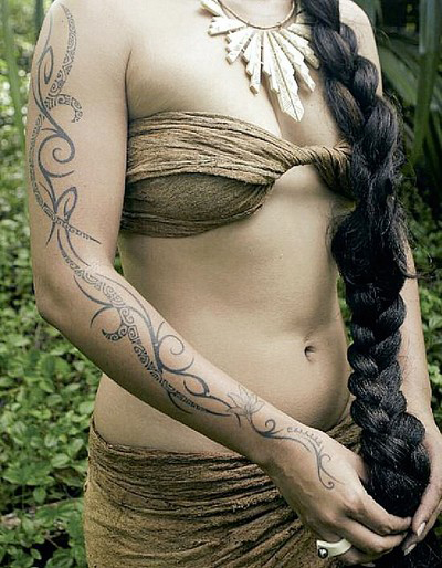 Gėlių atspaudai Havajų tatuiruotės dizainas