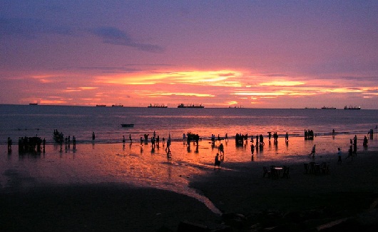 Bangladeş'te Balayı Yerleri--Patenga Plajı