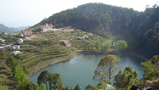 nainital-uttarakhand medaus mėnesio vietos biudžete