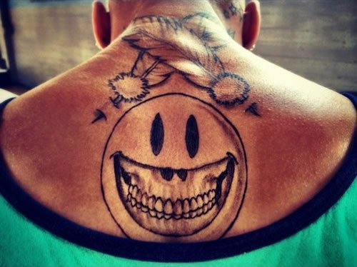 Chriso Browno nugaros tatuiruotė