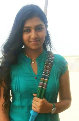 Makyajsız Lakshmi Menon 7