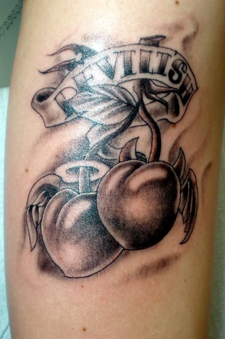 Pageidautina vyšnių tatuiruotė