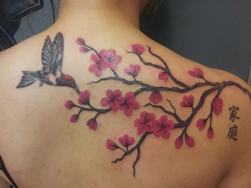 Rožinė vyšnių tatuiruotė