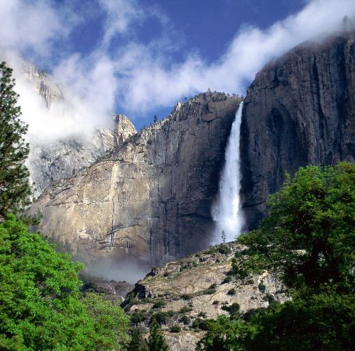 Prisijunkite prie gamtos „Yosemite“ gamtos parko medaus mėnesio vietose Kalifornijoje