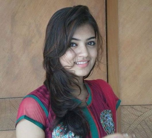 Nazriya Makyajsız 6
