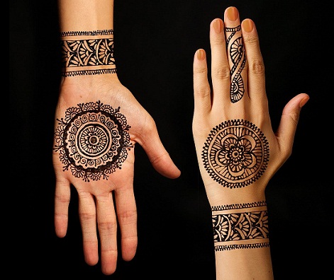 Paprasti arabų vakarėlio „Mehendi“ dizainai rankoms