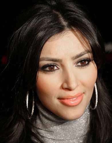 Kim Kardashian'ın Bakışı