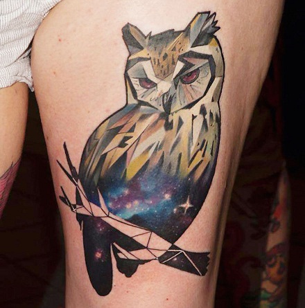 Kosminė galaktinės pelėdos tatuiruotė