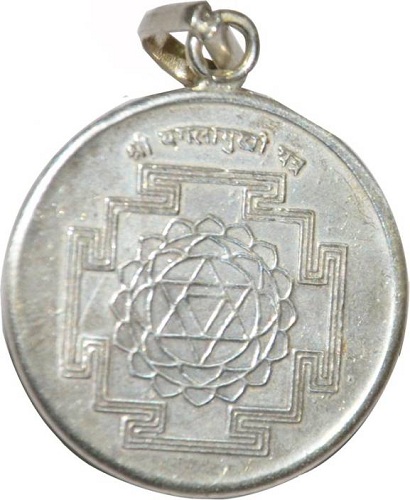 Shri Yantra Madalyon Kolye