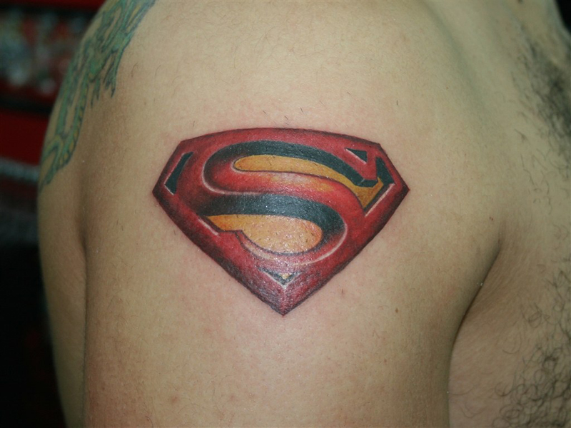 Supermeno tatuiruočių dizainas