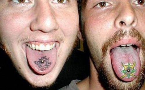Genčių liežuvio tatuiruotės dizainas