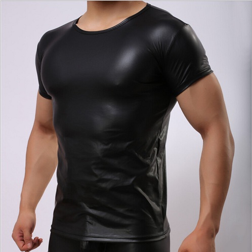 Dinamiški juodi marškinėliai vyrams