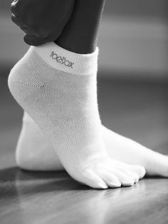 Baltos kojų kojinės