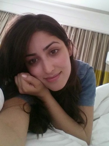 Makyajsız Yami Gautam 2