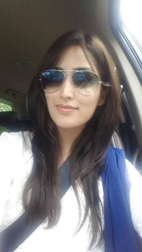 Yami Gautam makyajsız 7