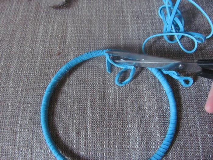 tinker dream catcher με φυσικά υλικά με δερμάτινη κόλλα περιτυλίγματος
