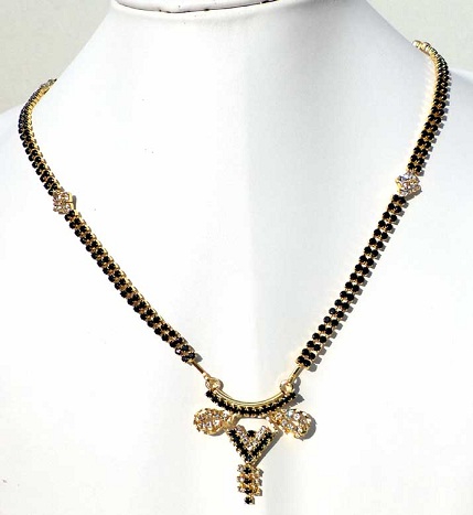 Dirbtinė juodųjų karoliukų mangalsutra