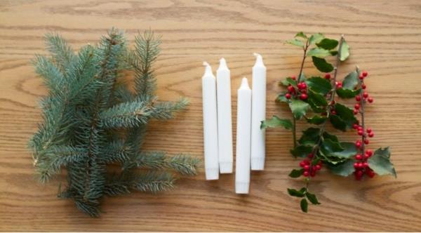 στεφάνι πόρτας χριστουγεννιάτικα κεριά χριστουγεννιάτικα διακοσμητικά υλικά μπερδεμάτων