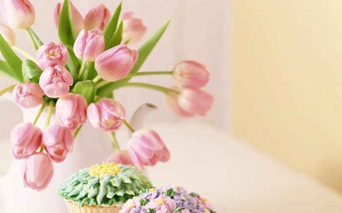 Διατηρώντας τις τουλίπες φρέσκες σε ευαίσθητα ροζ κομμένα λουλούδια