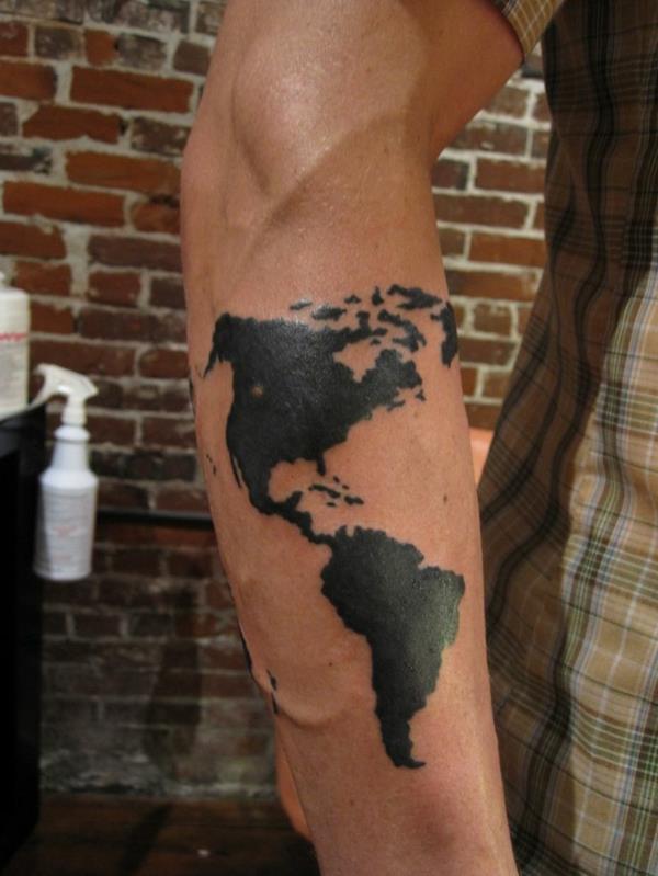 αντιβράχιο τατουάζ άνθρωπος ιδέες χάρτη σύμπαν