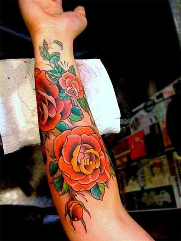 μπράτσα τατουάζ μοτίβα λουλούδια