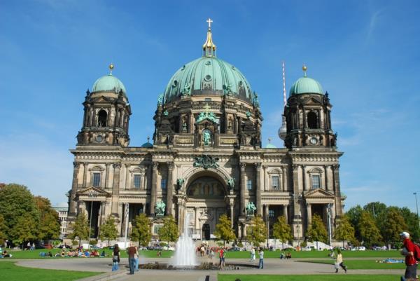 προορισμοί διακοπών europe berlin καθεδρικός ναός lustgarten