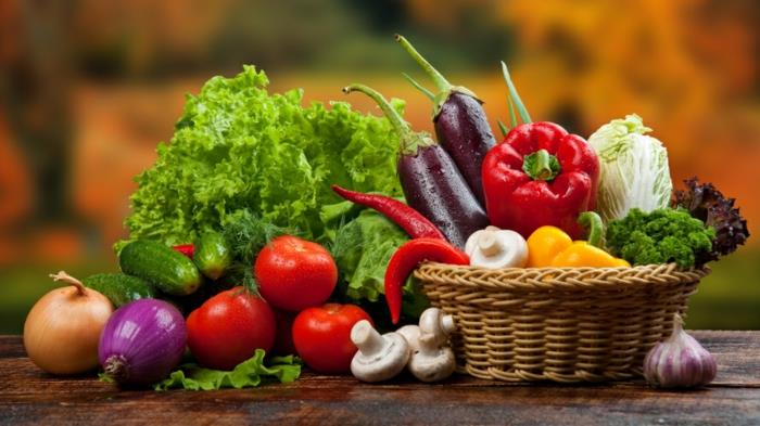 vegan τρόφιμα φρούτα λαχανικά φρέσκα βιταμίνες μέταλλα