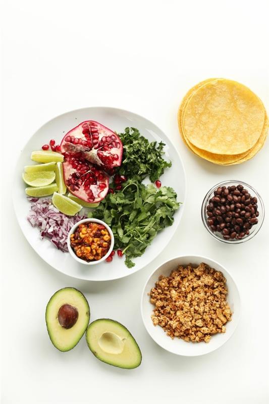 vegan πρωινό πασχαλινό brunch υγιεινή σαλάτα αβοκάντο tacos δημητριακά