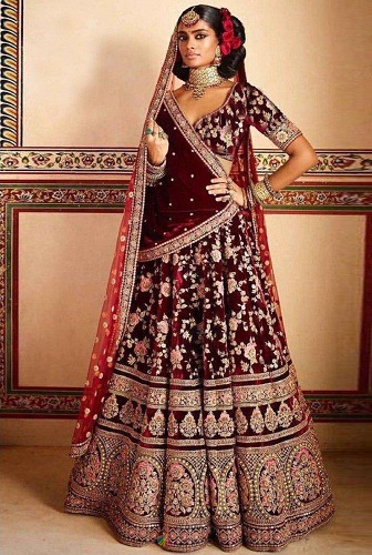 Sabyasachi Kadife Lehenga