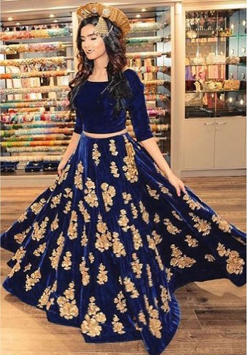 Mavi Kadife Lehenga