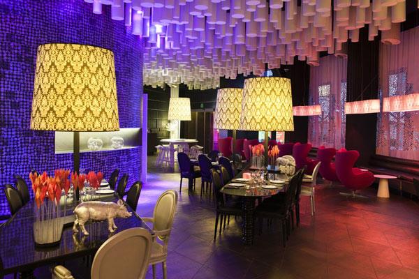 ενωμένα χρώματα barcelo raval design hotel design floor lamp restaurant