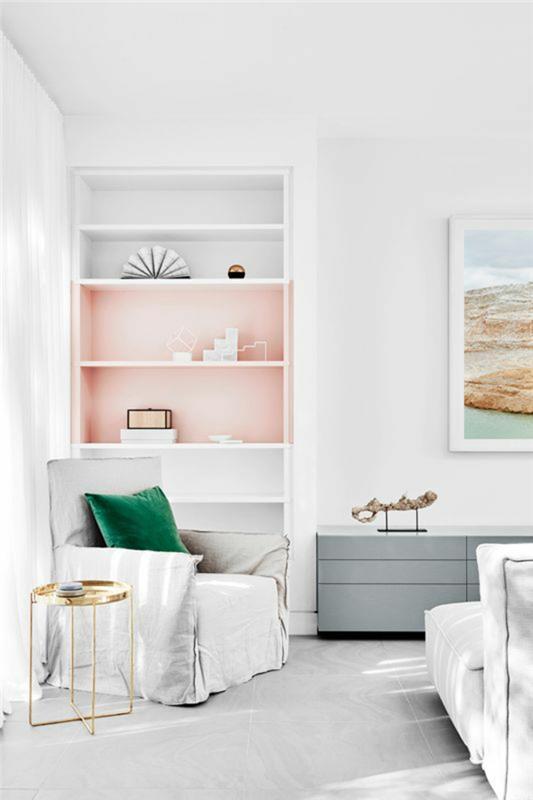 χρώμα τοίχου ροζ σαλόνι επιπλωμένο ανοιχτά ράφια πολυθρόνες