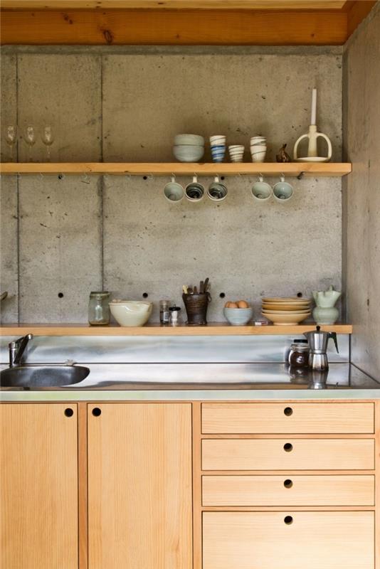 Συνδυάστε το σχεδιασμό τοίχου της κουζίνας σε συγκεκριμένη εμφάνιση με ξύλινα ντουλάπια κουζίνας