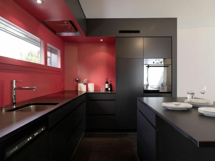σχεδιασμός τοίχου κουζίνα κόκκινο τοίχο χρώμα μαύρα ντουλάπια κουζίνας