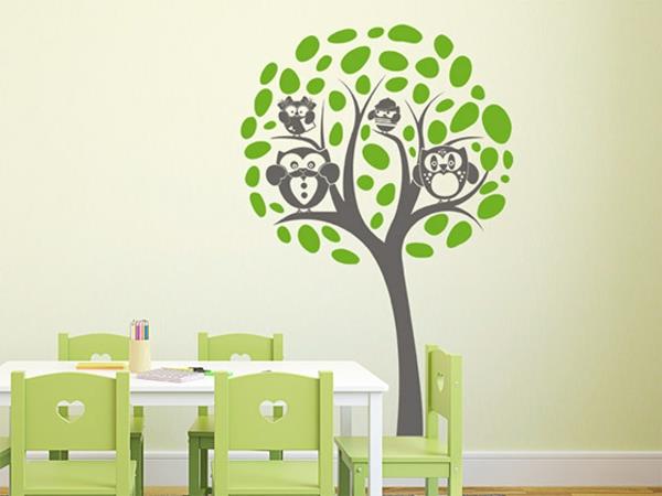 διακόσμηση παιδικού δωματίου αυτοκόλλητα τοίχου κουκουβάγιες βαφή τοίχου πράσινο playroom