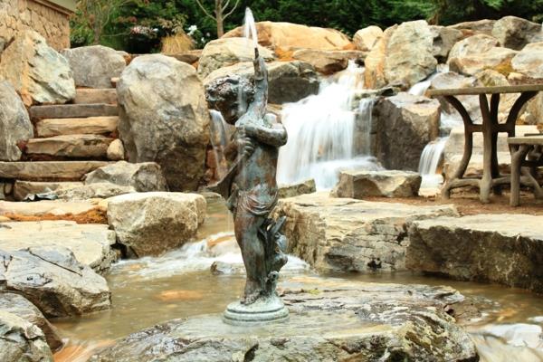 ιδέες κήπου νερού δροσερό άγαλμα συντριβάνι τέχνης