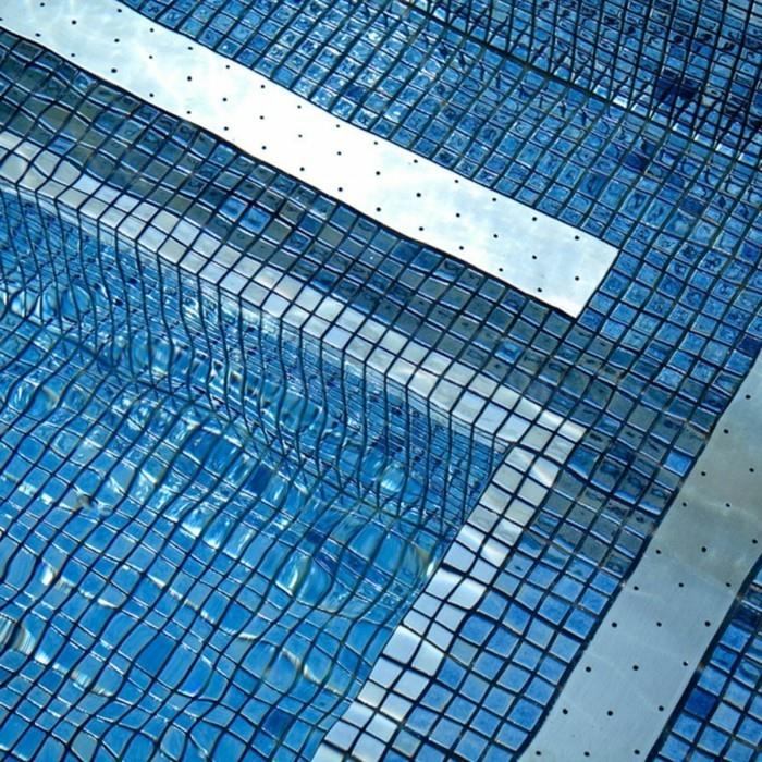 γυάλινα πλακάκια πισίνας νερού