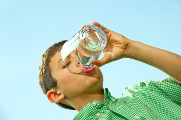 δοκιμή νερού έλεγχος ποιότητας νερού πίνετε υγιεινό νερό