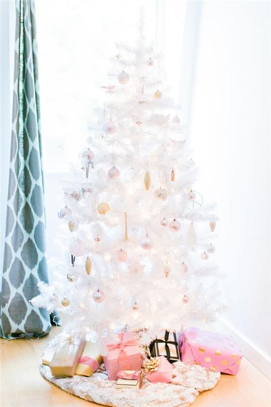 λευκό χρυσό διακοσμήσεις χριστουγεννιάτικου δέντρου υπέροχο