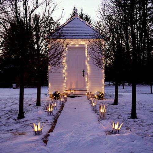 λευκό μαγικό κήπο υπόστεγο νεράιδα φώτα μονοπάτι