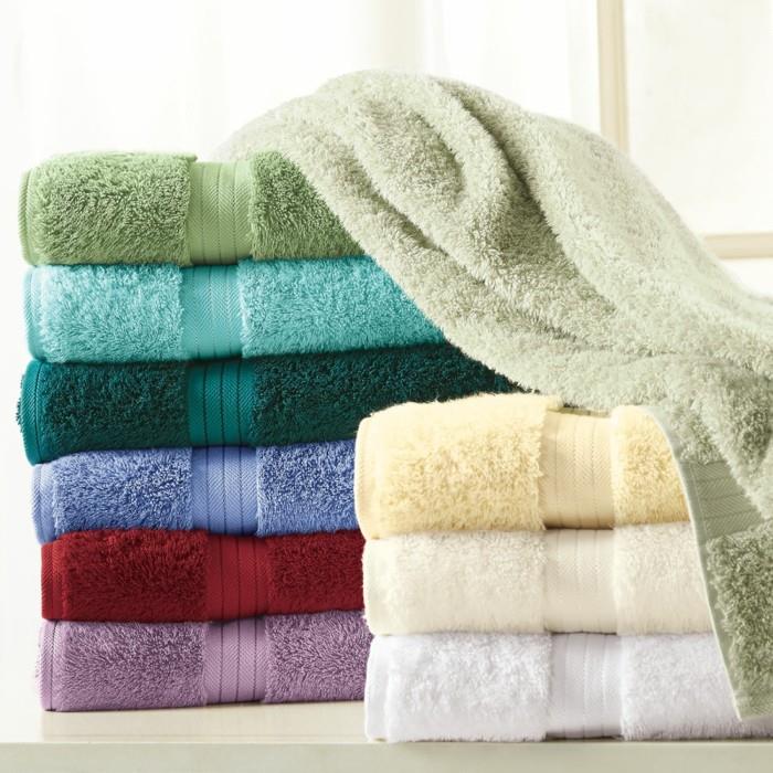 μαλακές πολύχρωμες πετσέτες μπάνιου από μπαμπού